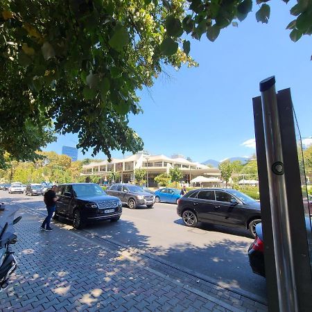 Heart Of Tirana Apartment Exterior foto