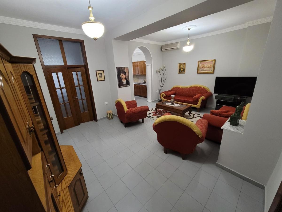 Heart Of Tirana Apartment Exterior foto