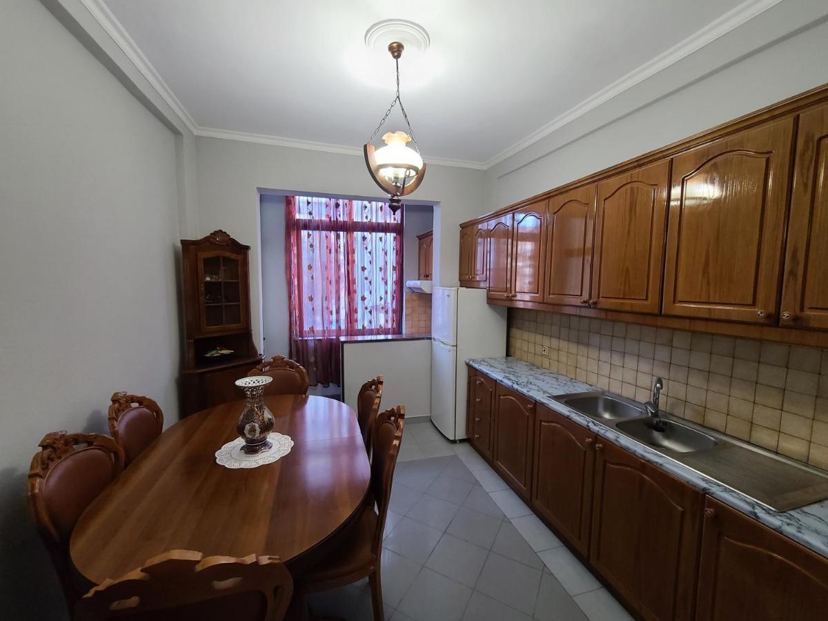 Heart Of Tirana Apartment Exterior foto